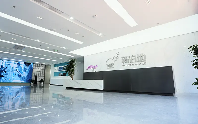 panoramic-view-of-the-lobby