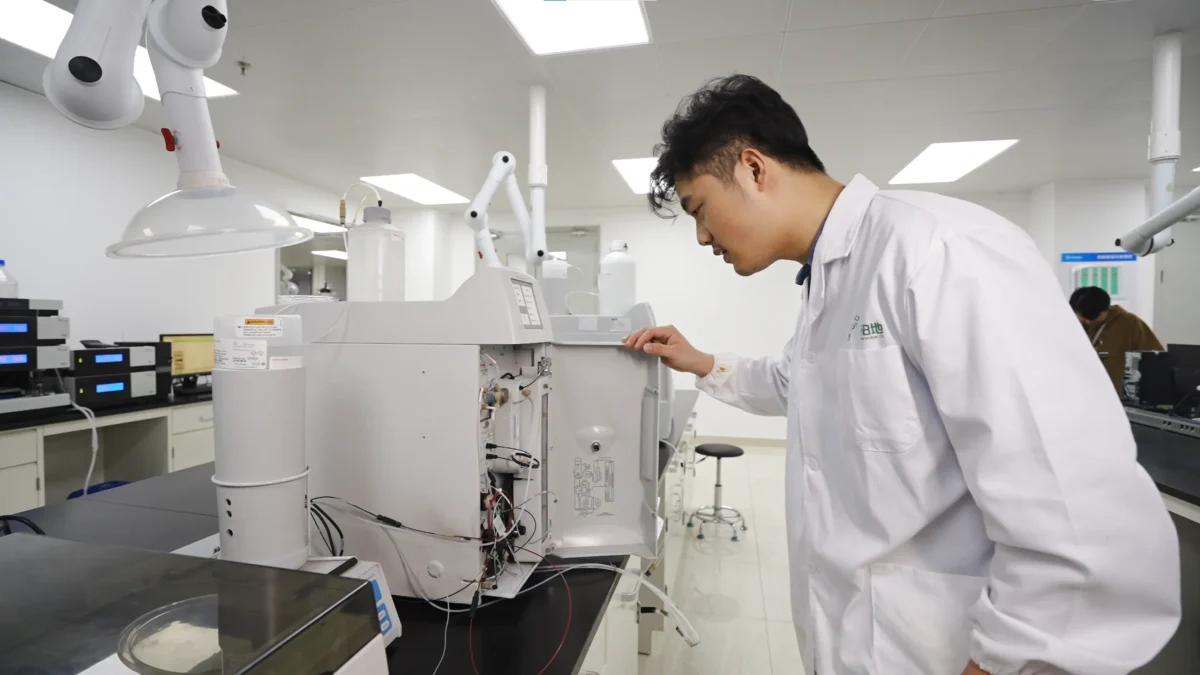 Adhesive composition analysis 11zon